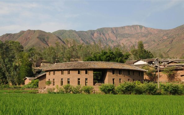 SECMOL Schulneubau in Leh von Sonam Wangchuk und Studenten