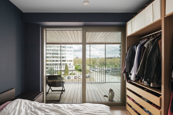 Wohnhaus, Kempe Thill, Antwerpen, 2016, Antwerp, Beton, concrete, Baunetz, Baunetz-Meldung, Architektur, Architekt, architect, architecture, Architekt gesucht, Meldungen, architecture-news, Architektur Deutschland, deutsche Architekten, german architecture, young architects, Netherlands, Dutch, Niederlande, Fertigstellung, Neubau, Glas, grau, Ulrich Schwarz