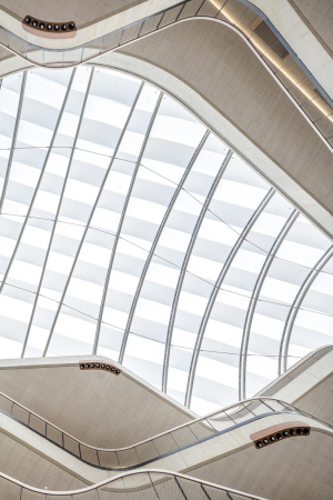 Baunetz, Baunetz-Meldung, Architektur, Architekt, architect, architecture, Architekt gesucht, Meldungen, architecture-news, Architektur Deutschland, deutsche Architekten, german architecture, young architects, katholischen Berufskollegs Kln, Kln, Schule, Schulbau, erzieherisch, sozialpdagogisch, heilpflegerisch, polygonal, Lochfassade, Atrium, beige, Neubau, Treppe, Sichtbeton, Mander, Kontur, Halle, 3pass,