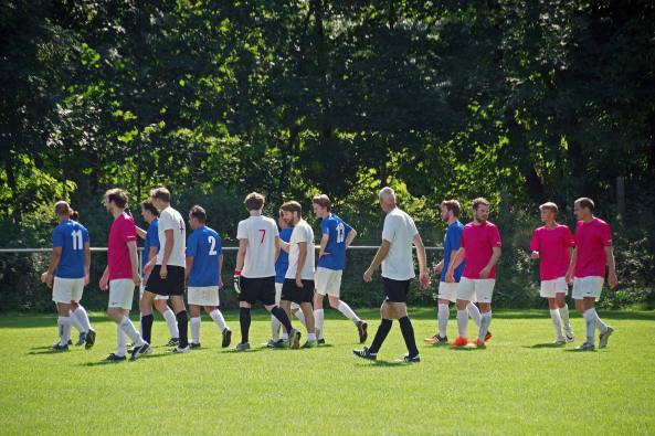 Eike Becker_Architekten, ABC-Cup Berlin, Architektenfuball, Baunetz, Baunetz-Meldung, Architekten-Cup Berlin 2016, Barkow Leibinger Architekten, Berliner Architekten-Fuballturnier, Eike Becker, Architektur, Architekten spielen Fuball, Architektensport