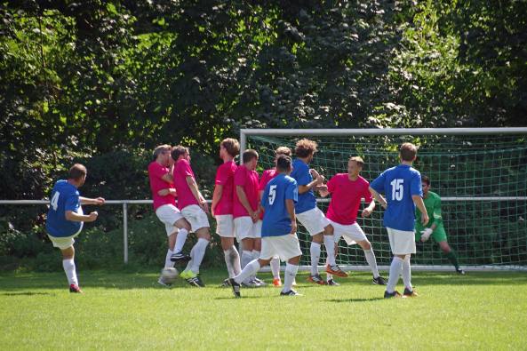 Eike Becker_Architekten, ABC-Cup Berlin, Architektenfuball, Baunetz, Baunetz-Meldung, Architekten-Cup Berlin 2016, Barkow Leibinger Architekten, Berliner Architekten-Fuballturnier, Eike Becker, Architektur, Architekten spielen Fuball, Architektensport