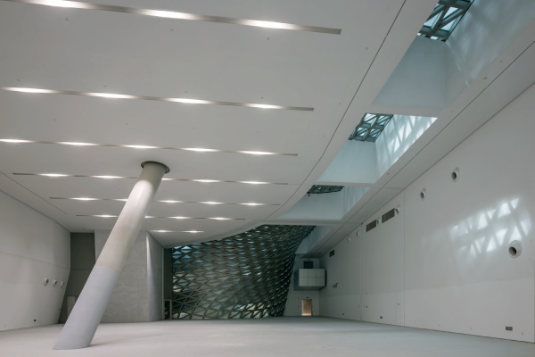 Coop Himmelb(l)aus MOCAPE in Shenzhen