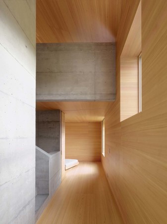 Huser des Jahres, Preis, Award,Preistrger: Einfamilienhaus bei Mnchen von werk A Architektur Guntram Jankowski (Berlin) , TKA Thomas Krger Architekt (Berlin)  Auszeichnung: Haus am Bielersee in der Schweiz von Markus Schietsch Architekten (Zrich) archinauten | dworschak + mhlbachler architekten (Linz), Wohn-und Geschftshaus in Konstanz von bchlemeid, architekten stadtplaner (Konstanz) Peter Schmal (links) und Wolfgang Bachmann (rechts), dahinter (von links nach rechts) Nils Holger Moormann, Meinhard v. Gerkan, Bernardo Bader und Ulrich Nolting, baunetz. house, award