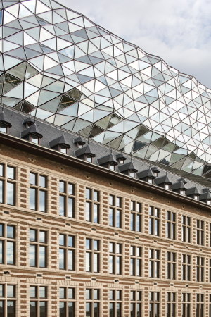 Baunetz, Baunetz-Meldung, Architektur, Architekt, architect, architecture, Architekt gesucht, Meldungen, architecture-news, Architektur Deutschland, deutsche Architekten, german architecture, young architects, Zaha Hadid Architects, Mexicostraat 37, 2030 Antwerpen, Belgien, Port House, Hafenhouse, Hafen, Antwerpen, Helene Binet, Hufton Crow, new building, 2016, Belgium, Belgien, BREEAM, ship, Schiffe, Port of Antwerp, Umbau, Altbau, Bestandsbau, Wettbewerb