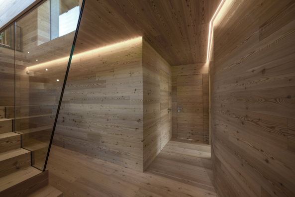 Perathoner Architects; Rudolph Perathoner; Tirol; Wolkenstein; Grden; Dolomiten; Wohnhaus; Bergbauernhof; Traditionell Bauen; Regionalismus; Kieferholzverkleidung; Kalkzementputz