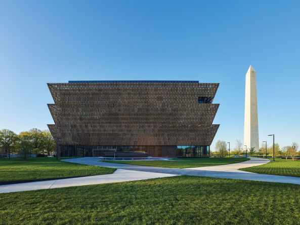David Adjaye Architects;  Afroamerican history museum; Neubau; Museumsneubau; USA; Washington DC; Alan Karchmer; National Mall; Bronzehlle;