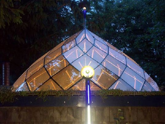 Glaskuppel nach Bruno Taut in Belgien errichtet