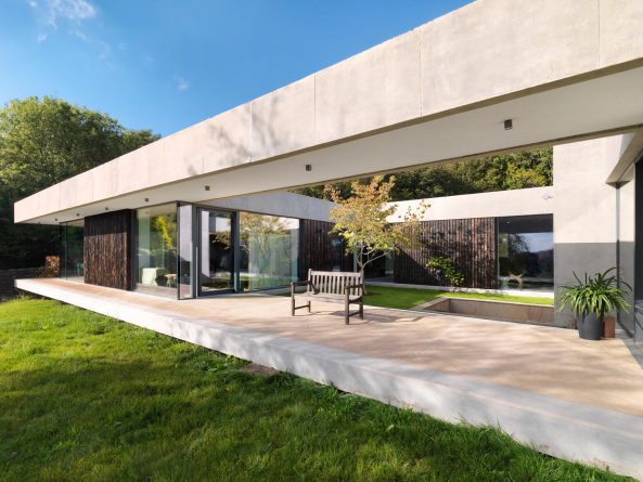 Caruso St. John, Damien Hirst, riba, stirling prize, 2016, Herzog & de Meuron, Reiach and Hall, dRMM, Newport Street Gallery, Jane Duncan, Michael Laird Architects, Loyn & Co Architects, london, shortlist, preis, preisverleihung, entschieden, kunst, knstler, galerie, umbau, umnutzung, backstein, ziegel, industrie