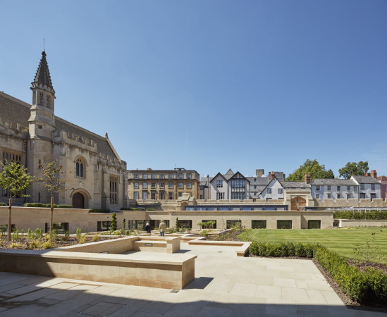 Historische Bibliothek in Oxford umgebaut