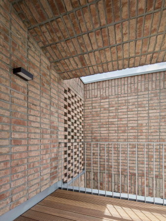 Backstein, Wohnanlage, living, brick stone, barrierefrei, Auenraum, Balkon, Terrasse, HPA + Architektur, Kln, Bergisch Gladbach, Baunetz, altersgerecht, generations, Laubengang