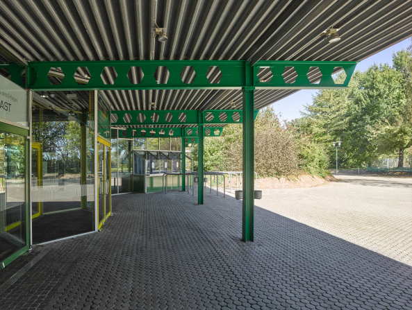 Glaspalast Sindelfingen; Baden W�rttemberg; Behnisch Architekten, G�nter Behnisch; Sanierung; Denkmalschutz; Sporthalle; Veranstaltungshalle; Tragwerk; Glasshedd�cher; Hugo-H�ring-Preis 1977; energetische Sanierung