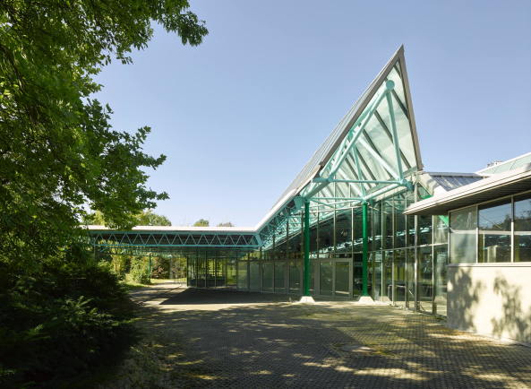 Glaspalast Sindelfingen; Baden W�rttemberg; Behnisch Architekten, G�nter Behnisch; Sanierung; Denkmalschutz; Sporthalle; Veranstaltungshalle; Tragwerk; Glasshedd�cher; Hugo-H�ring-Preis 1977; energetische Sanierung