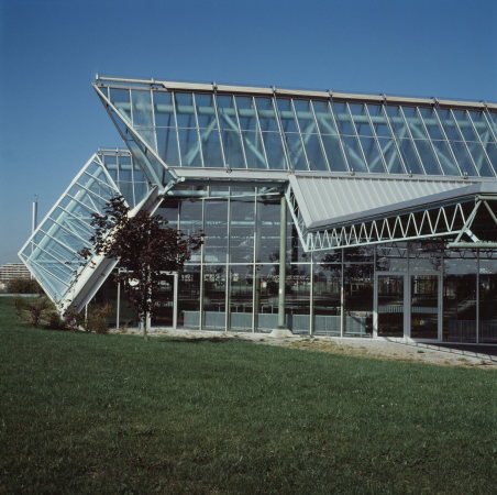Glaspalast Sindelfingen; Baden Wrttemberg; Behnisch Architekten, Gnter Behnisch; Sanierung; Denkmalschutz; Sporthalle; Veranstaltungshalle; Tragwerk; Glassheddcher; Hugo-Hring-Preis 1977; energetische Sanierung