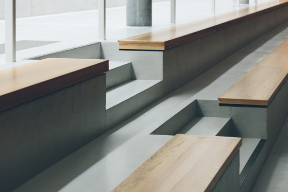 Schenker Salvi Weber, Tirol, sterreich, Bern, Wien, Absam, Kindergarten, Wallfahrtskirche, Jakobsweg, offen, open, kindergarden, Karwendelgebirge,  unterirdische Halle, Holzbauweise, timber construction, underground hall, Turnhalle, Konzertsaal