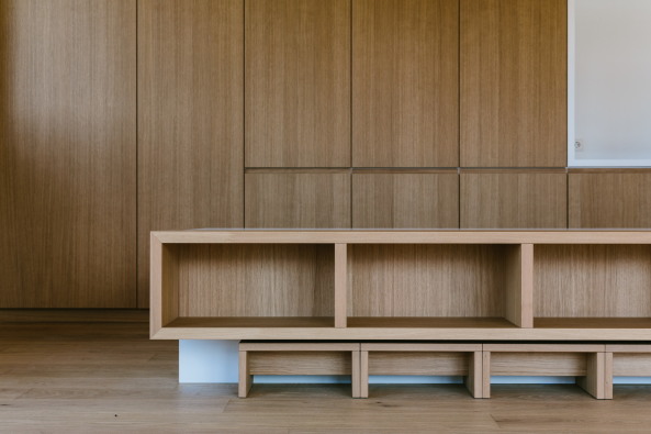 Schenker Salvi Weber, Tirol, sterreich, Bern, Wien, Absam, Kindergarten, Wallfahrtskirche, Jakobsweg, offen, open, kindergarden, Karwendelgebirge,  unterirdische Halle, Holzbauweise, timber construction, underground hall, Turnhalle, Konzertsaal