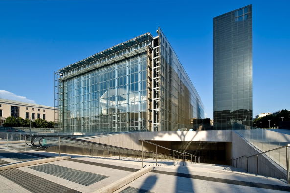 steel, glass, fiber glass, cloud, theca, Theka, Wolke, Glasfaser, Wolke, Eiffelturm, Rom, EUR, Fuksas, Messe, Hotel, conference room, Forum, Baunetz, Massimiliano Fuksas, Doriana Fuksas