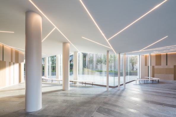 Backstein, brickstone, Marmor, rustifiziert, Satteldach, pointed roof, Mailand, Milano, Cino Zucchi, Bosco Verticale, urban transformation, Urbane Veränderung, Wohnen, Housing, Baunetz,