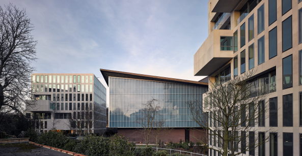 Commonwealth Institute, Sanierung, Modernisierung, Kupferdach, Holland Park, luxerious housing, London, Design Museum, OMA, John Pawson, Arup, Allies and Morrison,  Sir Robert Matthew, Stirrat Johnson-Marshall and Partners, Baunetz, Wettbewerb, competition, modification, Pan European Living room, Barcode, Europa