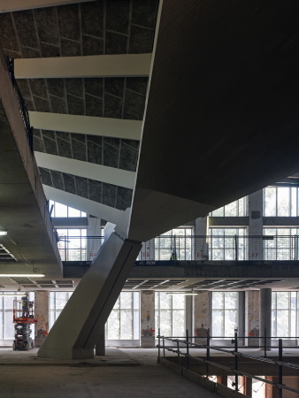 Commonwealth Institute, Sanierung, Modernisierung, Kupferdach, Holland Park, luxerious housing, London, Design Museum, OMA, John Pawson, Arup, Allies and Morrison,  Sir Robert Matthew, Stirrat Johnson-Marshall and Partners, Baunetz, Wettbewerb, competition, modification, Pan European Living room, Barcode, Europa