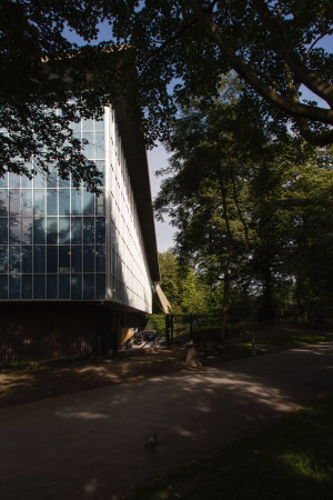 Commonwealth Institute, Sanierung, Modernisierung, Kupferdach, Holland Park, luxerious housing, London, Design Museum, OMA, John Pawson, Arup, Allies and Morrison,  Sir Robert Matthew, Stirrat Johnson-Marshall and Partners, Baunetz, Wettbewerb, competition, modification, Pan European Living room, Barcode, Europa