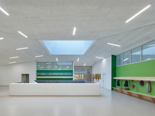 Schule, school, Kindertagessttte, kindergarden, nursery school, Kindergarten, Neckar, Tbingen (se)arch, Stefanie Eberding, Stephan Eberding, Zooey Braun, Passivhaus, Holzbau, timber, wood, Schindelverkleidung