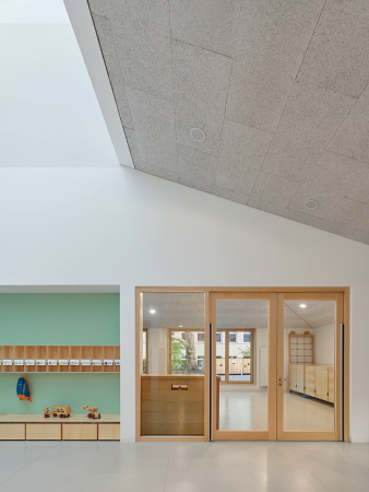Schule, school, Kindertagessttte, kindergarden, nursery school, Kindergarten, Neckar, Tbingen (se)arch, Stefanie Eberding, Stephan Eberding, Zooey Braun, Passivhaus, Holzbau, timber, wood, Schindelverkleidung