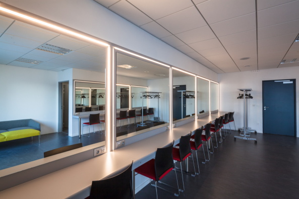 Theater, theater, Aluminiumfassade, almuminum facade, aluminum panels, Agglomeration, suburbia, Chaix & Moix, Théâtre-Sénart, Lieusaint, Novelis,Troph�es Eiffel d'architecture acier, Stahlbau, Frankreich, Paris