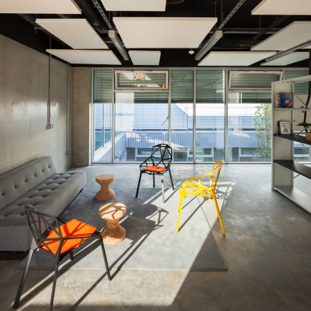 Forschungsbau von Block Architectes bei Paris