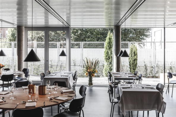 Beton, Glas, Rampe, SLETH, Kulturhauptstadt, Aarhus, Industriegebiet,Gentrifizierung, Brohaus, glass, concrete, Riss, landscape architecture, architecture, 2017, Baunetz, Rasmus Hjortshj C O A S T