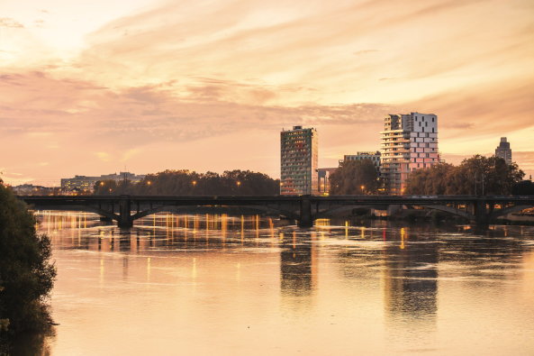 Alucobond, berranger | vincent architectes, Nantes, Malakoff, Pont Williy Brandt, Holz, Komfort, soziale Durchmischung, mixit sociale, social mix,  wood, silver, silber, Turm, Sergio Grazia