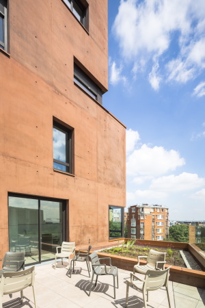 Paris, Frankreich, 2016, Brenac + Gonzalez,  lot Yersin, Paris Habitat, social residence, day hospital, senior housing, Alzheimer's center, concrete, ship