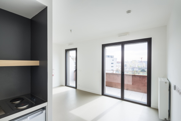 Paris, Frankreich, 2016, Brenac + Gonzalez,  �lot Yersin, Paris Habitat, social residence, day hospital, senior housing, Alzheimer's center, concrete, ship