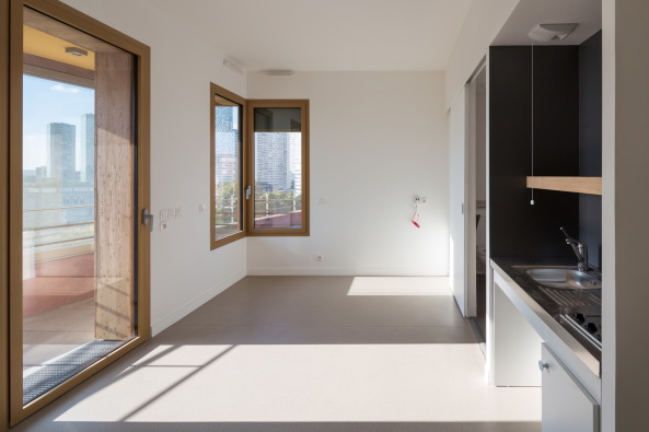 Paris, Frankreich, 2016, Brenac + Gonzalez,  �lot Yersin, Paris Habitat, social residence, day hospital, senior housing, Alzheimer's center, concrete, ship