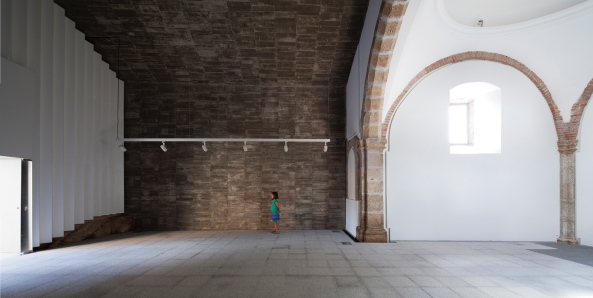 hctor fernndez elorza, Madrid, Kapelle, Sanierung, Umbau, Kulturzentrum, Umnutzung, renovation, 2016, culture, Cceres, Montse Zamorano