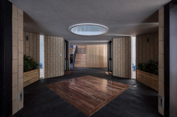 Miguel Montor, Baunetz, baunetz Meldung, Mexiko, Mexico, Mexiko-Stadt, Mexico-City, Umbau, Edge City, Interlomas, Schulbau, Walden Two, Pdagogik, Reformpdagogik, Onnis Luque