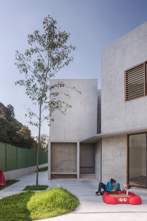 Miguel Montor, Baunetz, baunetz Meldung, Mexiko, Mexico, Mexiko-Stadt, Mexico-City, Umbau, Edge City, Interlomas, Schulbau, Walden Two, Pdagogik, Reformpdagogik, Onnis Luque