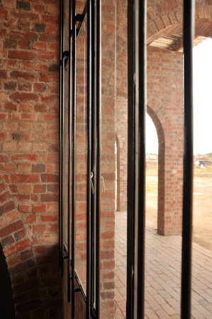 Dritte Welt, Ingenieure ohne Grenzen e.V., Hopley, Harare, Zimbabwe, Operation Murambatsvina, Massenobdachlosigkeit, Slum, informelle Siedlung, Gemeindezentrum, Schulbau, Lehmziegel, Studentenprojekt, Erwachsenenbildung Exodos