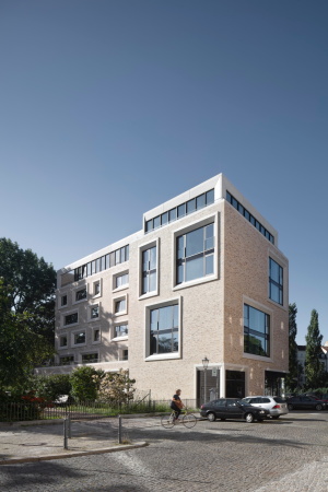 Wohnhaus, Berlin Mitte, Berlin, Ackerstrae, Pappelplatz, nps tchoban voss, housing, penthouse, Staffelgeschoss, luxury living, Retail, Werner Huthmacher