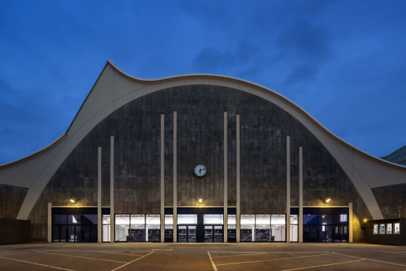 Weniger Fisch, mehr Theater: Neue Stahlkonstruktion in der denkmalgeschtzten Betonbogenhalle auf dem Hamburger Gromarkt