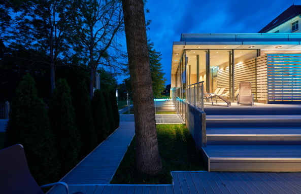 Hotel, Baunetz, Baunetz Meldung, Erweiterung, extension, Spa, Wellness, Pool, Schwimmbad, Valentin Wormbs, AHM Architekten,Peenetal, Peter Arnke, Brigitte H�ntsch, Rolf Mattm�ller, Arnke H�ntsch Mattm�ller, Umbau, Liepen, Gutshof Liepen, Hotel und Restaurant am Peenetal, Sauna