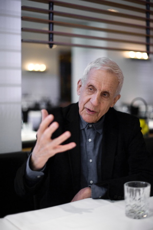 Der erste Julius Posener Preis des BDA Berlin ging an Kenneth Frampton.