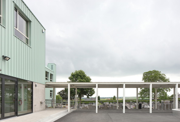 Schule von Dierendonckblancke Architects
