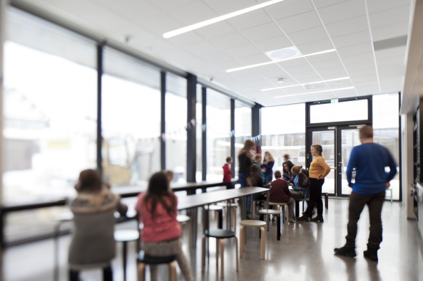 Snhetta, Lillehammer, Museum, Kino, Cinema, Expansion, Erweiterung, Lillehammer Kunstmuseum, cantilever, Stainless Steel, Weidemansalen, Weidemann, Norwegian architecture, Bard Breivik, Erling Viksj, Naturbetong, Waschbeton, Olympic Wintergames, Mark Syke, Ketil Jacobsen