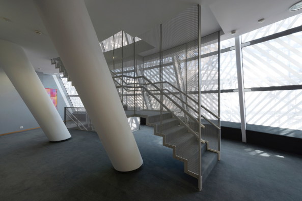 Philippe Samyn, Marie-Fran�oise Plissart, Quentin Olbrechts, Thierry Henrard, Jacques Ceyssens, European Union, europa, europa-geb�ude, europ�ische union, europ�ischer rat, ratssitz, neubau, umbau, denkmal, aufstockung, glas, glauskubus, transparenz, fassade, doppelte, laterne, vase, stahl, dach, photovoltaik, solar, sonnenenergie, energie, fenster, austausch, farben, saal, Lex-Geb�ude und Justus Lipsius, Michel Polak, Samyn and Partners, br�ssel, Georges Meurant, R�sidence, Palace, residence