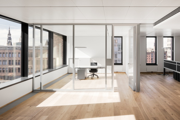 HafenCity, Hamburg, gebr. Heinemann, hafencity, Heinemann DutyFree, Erweiterung, Expansion, Fleet, Bro, Office, gmp, Gerkan Marg Partners, Meinhard von Gerkan, Volkwin Marg, Marcus Bredt