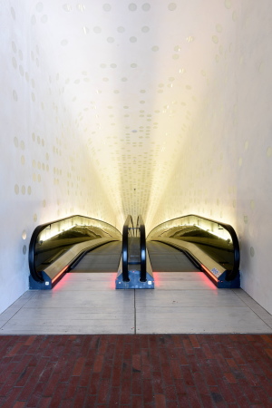 Elbphilharmonie, Hamburg, Hafencity Hamburg, Herzog & de Meuron, Jacques Herzog, Pierre de Meuron, Akustik, Konzerthaus, Konzertsaal, Neubau, Gro�projekt, Baukosten, Bauskandal, Hochtief, Elbphilharmonie Hamburg, Yasuhisa Toyota, Nagata Acoustics, Richtfest, Fassade, Orchester, Wei�e Haut, Konzerthalle, Baunetz, Baunetz-Meldungen, Architektur, Deutsche Architektur, Architektur und Musik, architecture and music, Laeiszhalle Elbphilharmonie Hamburg, Olaf Scholz, Musik an der Elbe, Hansestadt Hamburg, Architekturhighlight, Er�ffnung Elbphilharmonie, Er�ffnungskonzert, Konzert, Elphi, Ole von Beust, Kaispeicher A, Investor, Hamburger Hafen, Icon, Ikone, Speicherstadt, Fundament, Dach, Laeiszhalle, Orgel, Kammermusik, Karten Elbphilharmonie, uncube accoustics, Philharmonie