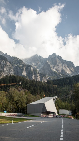 seilbahn, stausee, graubnden, reprsentativ, elektrizitt, kraftwerk, see, schweiz, Alder Clavuot Nunzi, Planerwahlverfahren, Jungarchitekten, berg, alpen, alpin, newcomer, bergsee, bergbahn, talstation, bergstation, staumauer, panorama, gondel, jury, wettbewerb, neubau, beton, stahl, blech, Albignasee, Albigna