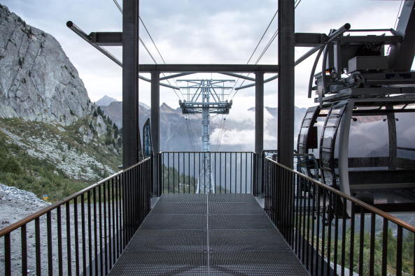 seilbahn, stausee, graub�nden, repr�sentativ, elektrizit�t, kraftwerk, see, schweiz, Alder Clavuot Nunzi, Planerwahlverfahren, Jungarchitekten, berg, alpen, alpin, newcomer, bergsee, bergbahn, talstation, bergstation, staumauer, panorama, gondel, jury, wettbewerb, neubau, beton, stahl, blech, Albignasee, Albigna