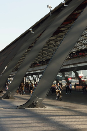 Amsterdam, Niederlande, Netherlands, IJhal, WAA, Wiel Arets Architects, Passage, Bahnhof, main station,arcade, galleria, pedestrian passageway, terrazzo