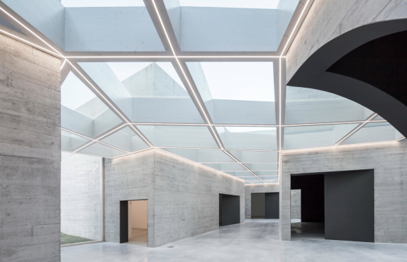 Beton, Landmark, Portugal, Centro de Interpreta��o do Rom�nico, Spaceworkers, Portuguese Romanesque Route, Romanische Route, Lousada, Monument, Transromanica, Paredes, information center, Beton, concrete, Gew�lbe, Sergio Pirrone, Romanik, Antiromanik